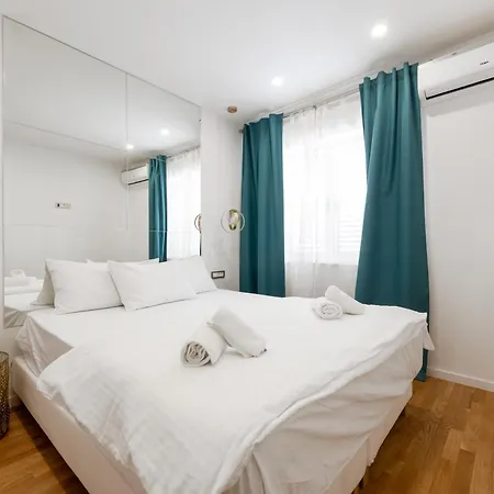 M&m Apartment