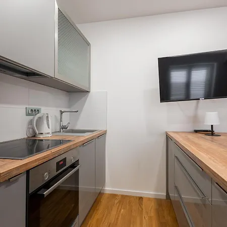 M&m Apartment *